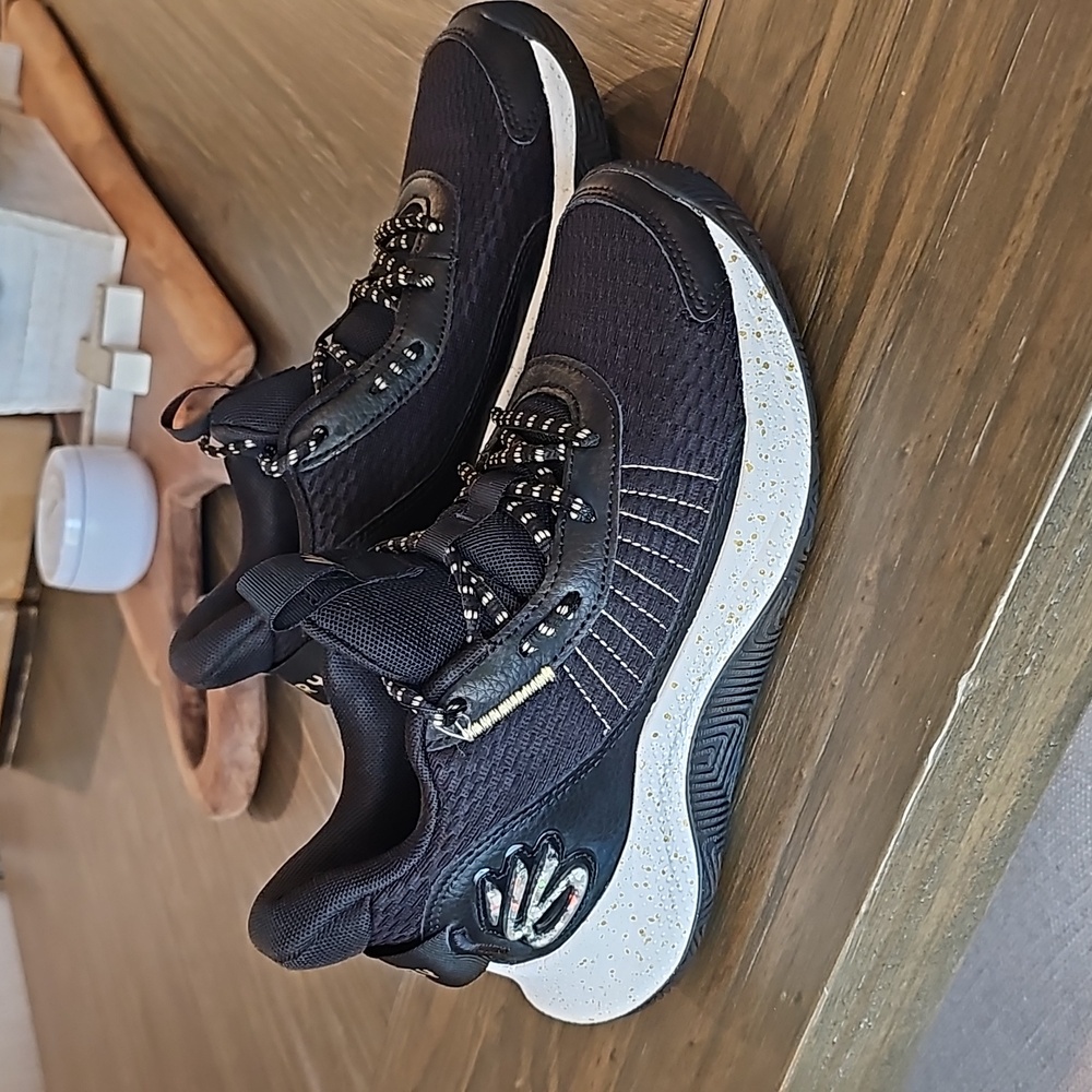 Under Armour Curry basketball shoes
